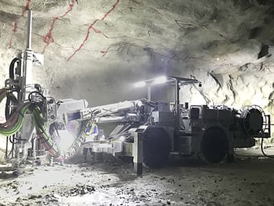 Многофункциональная буровая установка - JTH2100A-F - Furukawa Rock Drill - колесная / погружная / гидравлическая