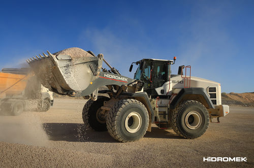 Погрузчик на колесах - HMK 640 WL - HIDROMEK co. - с малым расходом топлива / эргономичный