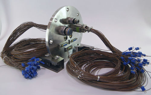 Проходной изолятор для электрического кабеля - Portplate - Douglas Electrical Components - с несколькими проходами / герметичный / экономичный