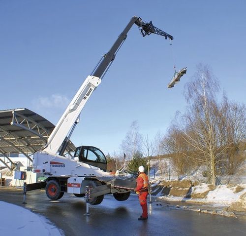 Телескопический вилочный погрузчик вращающийся - TR40250 EVO - BOBCAT - с поворотной револьверной головкой