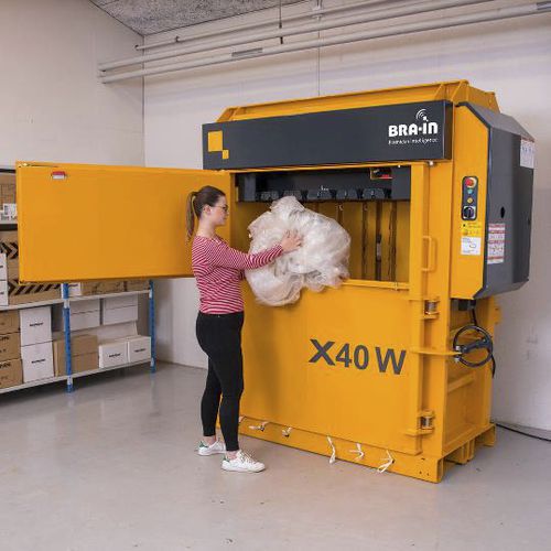 Упаковочный пресс для картона - X40 Wide - Bramidan Balers - для пластмассы / для отходов / вертикальный