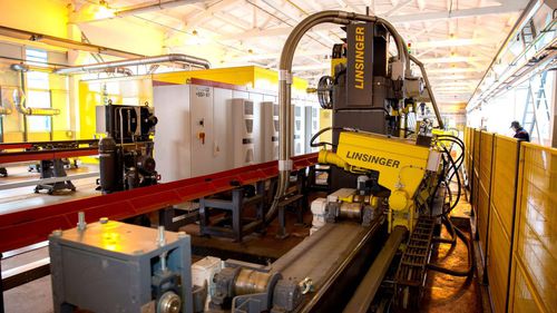 Фрезерный станок с ЧПУ 3 оси - SKF - LINSINGER - вертикальный