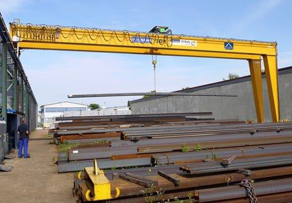 Полукозловой кран на рейке - STAHL CraneSystems GmbH - для использования на морских судах / для сборных строительных площадок / воздушный