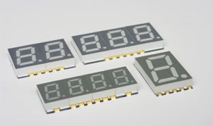 Табло LED - Plus Opto - буквенно-цифровое / 7 сегментов / с 4 цифрами