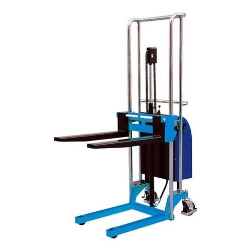 Полуэлектрический штабелер - MMSE-30 - Lift Products - с сопровождающим оператором / компактный / с простым вильчатым захватом