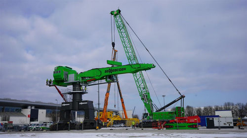 Гусеничный башенный кран - 6220 E - SENNEBOGEN Maschinenfabrik GmbH - со стрелой / для подъема / с дизельным двигателем