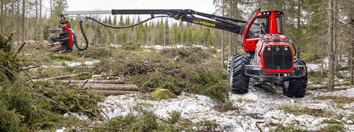 Лесозаготовительная машина на колесах - 951-2 - KOMATSU Forest