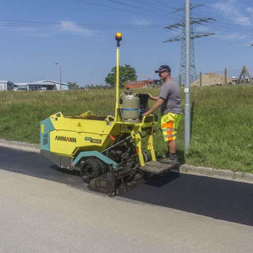 Асфальтоукладчик асфальта - AFW 150-2 - Ammann - на колесах / для дороги
