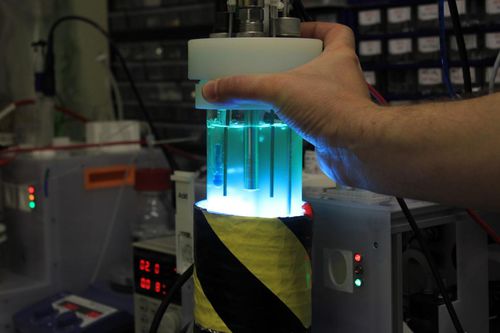 Светодиодный источник света - JFermi Biotechnology Kft. - RVB / регулируемый / USB