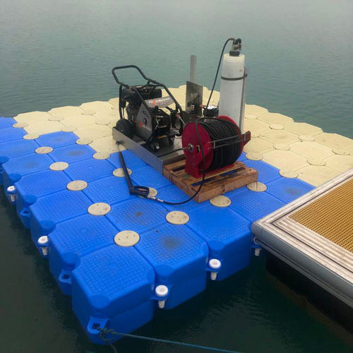 Очистительная установка для воды - WetSlider F  - AX Solar Robot - с щеткой / автоматическая / для солнечной панели