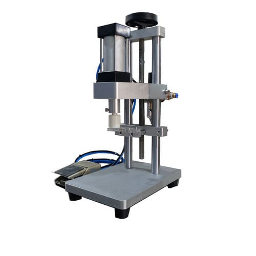 Опрессовочный станок для флаконов для духов - CM3-C - Guangzhou Chaoxian Packing Machine Co., Ltd. - полуавтоматический / пневматический