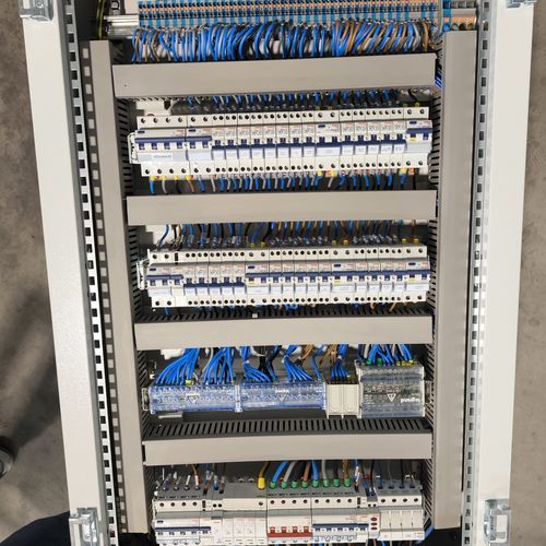 Электрический распределительный щит - MOSCHITTA SRL - низкого напряжения / для использования в промышленности