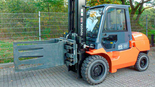 Каретка для вил для вилочного погрузчика - T 013.1 / T013.2 - KAUP GmbH & Co.KG - с креплениями