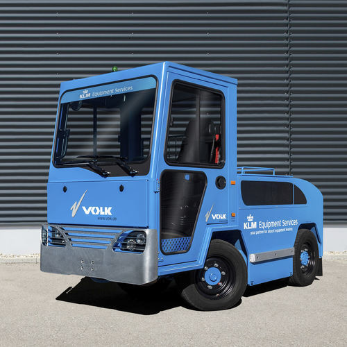 Электрический трактор - EFZ 25 N - Volk Fahrzeugbau GmbH - 4-колесный / с местом для сидения водителя / для буксировки