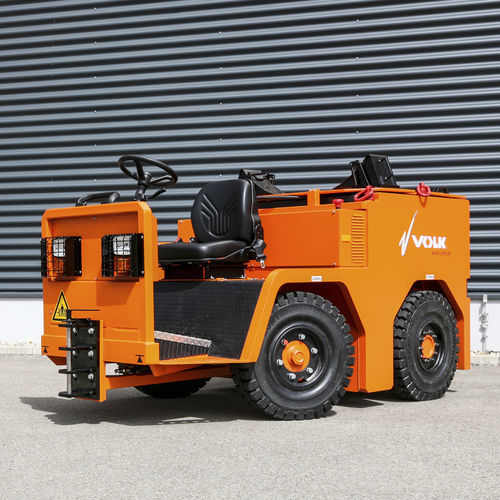 Электрический трактор - EFZ 30 K - Volk Fahrzeugbau GmbH - 4-колесный / с местом для сидения водителя / для буксировки