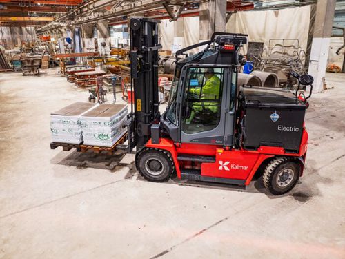 Электрический вилочный погрузчик - ECG50–90 - Kalmar Germany GmbH - с местом для сидения водителя / промышленный / для разгрузочно-погрузочных работ
