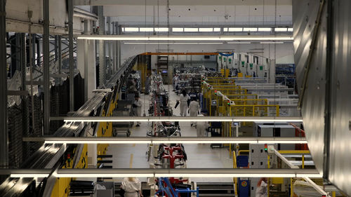 Нанесение краски для автомобиля - Steyr Automotive GmbH - по металлу / на пластике