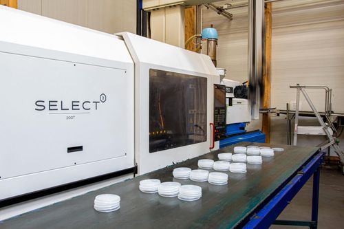 Литье пластмассы термопластика - AG PLAST - технические детали / крупносерийое / ISO 9001