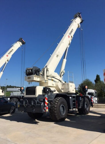 Башенный кран на грузовике - TRT 90 - Tecno-Gru Srl - со стрелой / вездеход / с противовесом