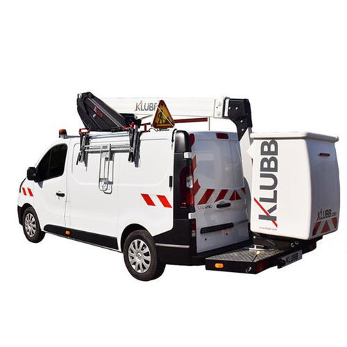 Установленный шарнирный подъемник в фургоне - KL21B - KLUBB - с питанием от аккумулятора / для открытого пространства / компактный