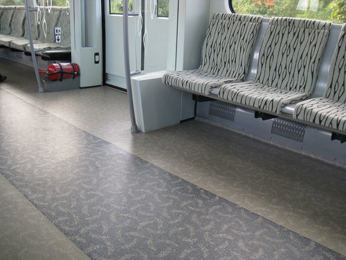 Напольное покрытие для поезда композит - TRAVELLER CLASSIC LN - Gerflor - приклеиваемое / самоклеящееся / с защитой от скольжения