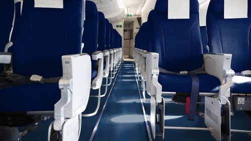 Гигиеническое напольное покрытие - BATIFLEX AVF 130 - Gerflor - для зоны циркуляции / большой поток / клейкое