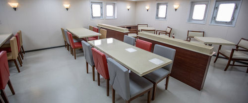 Противоскользящее напольное покрытие - STREAMO MARINER SD - Gerflor - антистатическое / клейкое / в рулонах
