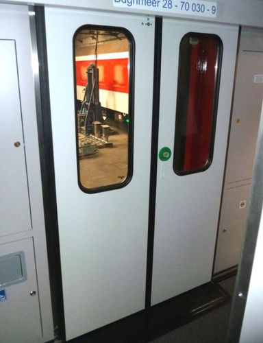 Раздвижная дверь поезда - ŽOS 4 TRAINS - электрическая / пневматическая / для региональных поездов