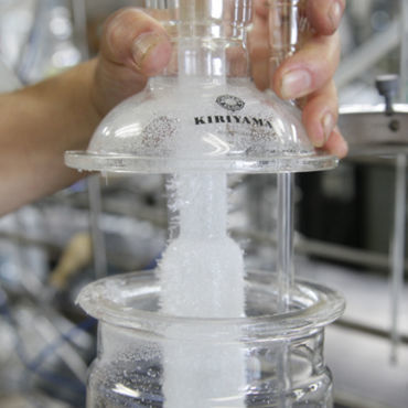 Цилиндрическая колба - KIRIYAMA GLASS WORKS CO. - из стекла / для подготовки проб / для лаборатории
