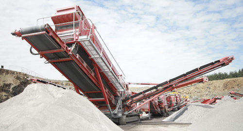 Грубое сито для питания измельчителей - 694+ Hybrid - TEREX Mobile Processing Equipment - мобильное / для сыпучих материалов / наклонное