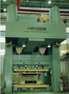 Пресс с точной установкой - Hyundai Heavy Industries-Robotics System