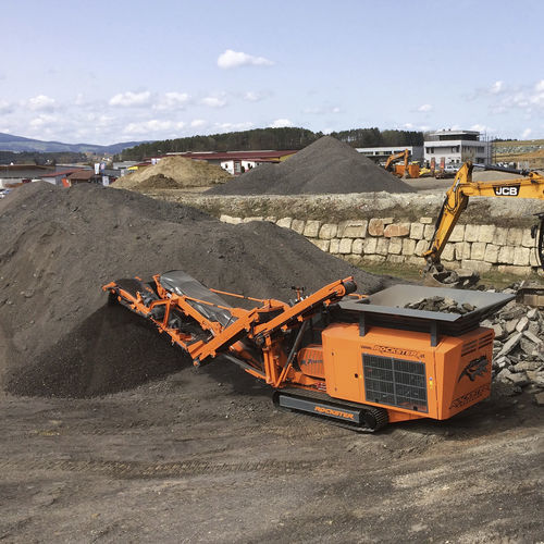 Камнедробилка с ударной гидравлической системой - R700S - Rockster Austria International GmbH - мобильная / высокая производительность / первичная