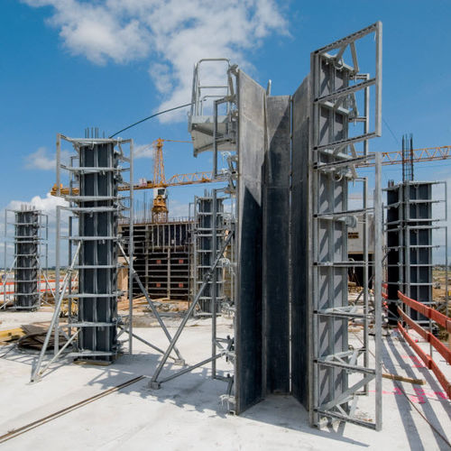 Обшивка поднимающаяся вверх - Hünnebeck GmbH - столбов / большая высота