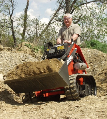 Компактный мини-погрузчик - 252 kg | 25GT - Thomas Equipment Inc.