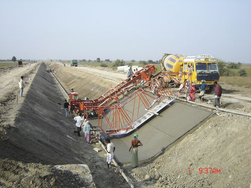 Асфальтоукладчик для бетона - 3 - 20 m | RCP750 - UNiSTEEL Engineering Works - колесный / для канала / для бетонной плиты