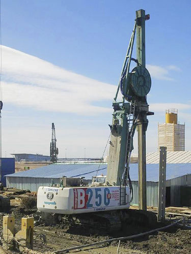 Буровая установка со стенкой из бетона, уложенного на месте - KRC 2HD - B250 XP-2 - CASAGRANDE - Foundation Division - гусеничная / поворотная / гидравлическая