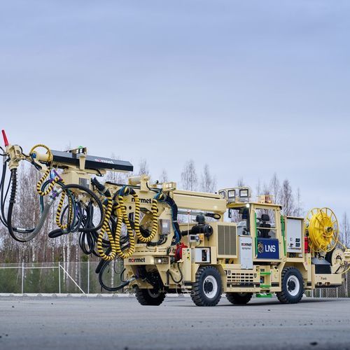 Подземное транспортное средство - SPRAYMEC 9100 - Normet - электрическое / гусеничное / с четырехколесным приводом