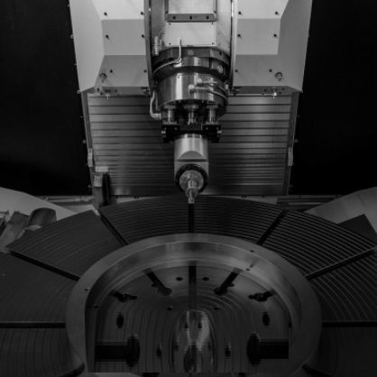 Обрабатывающий центр 5 осей - TANK.G 2600 - MCM Machining Centers Manufacturing - 4 оси / вертикальный / с наклонным ротационным столом