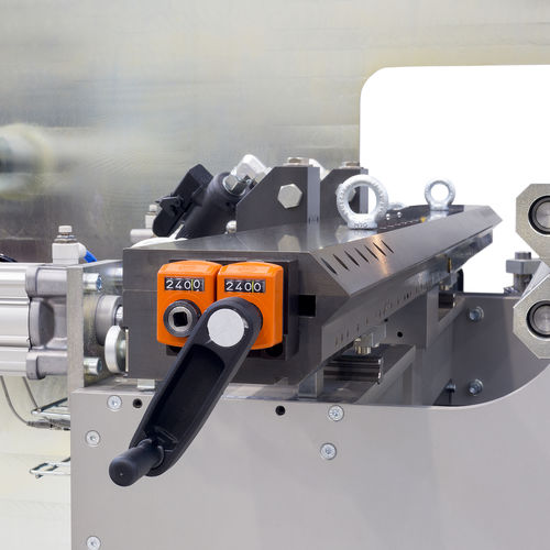 Насадка термопластичный клей - Focke Meler Gluing Solutions, S.A - непрерывного действия / направляемая
