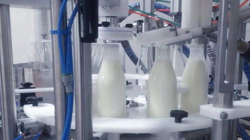 Моноблочная наполнительно-укупорочная машина - MFC  - PMR System Group - ротационная / объемная / для резервуаров из стекла