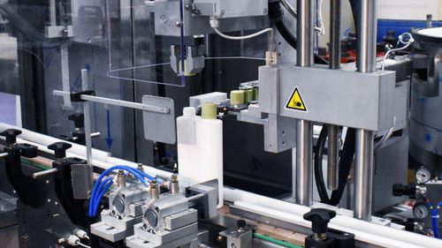 Наполнительно-укупорочная машина косметический крем - RTE2U - PMR System Group - пневматическая / для жидкостей с высокой вязкостью / автоматическая