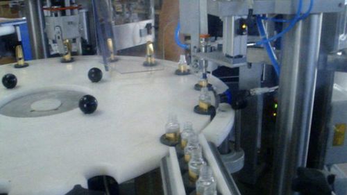 Наполнительно-укупорочная машина для косметической продукции - MFC - PMR System Group - моноблочная / пневматическая / контролируемая PLC