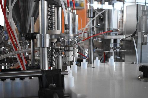 Автоматическая наполнительная/закупорочная машина - MFC - PMR System Group - для жидкостей / моноблочная / ротационная
