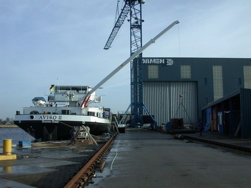 Плавучий башенный кран - TSK series - Büter Hebetechnik GmbH - со стрелой / судостроительной верфи / для подъема