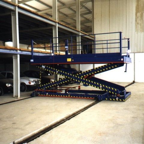 Ножничный подъемный стол - 22.01025 - Büter Hebetechnik GmbH - электрический / стационарный / на направляющих