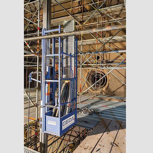 Реечный грузовой подъемник - 300 Z Boiler Hoist - GEDA GmbH - для строительных материалов / со стойкой