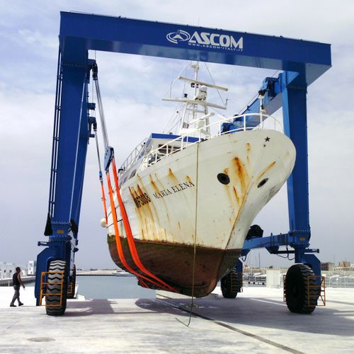 Самоходный козловой кран - BHT 140 - Ascom SpA - для использования на морских судах / гидравлический