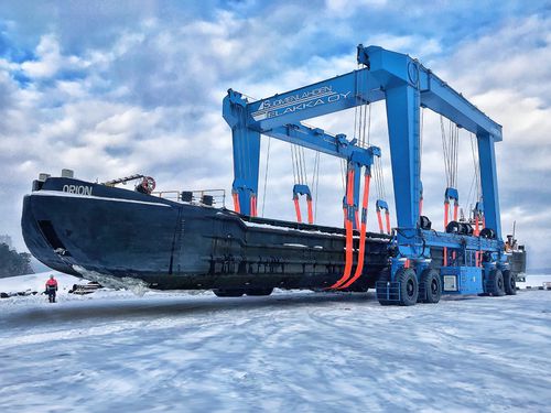 Самоходный козловой кран - BHT 670 - Ascom SpA - для использования на морских судах / гидравлический