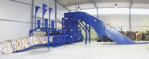 Упаковочный пресс для картона - AVERMANN Maschinenfabrik GmbH & Co. KG - горизонтальный / с загрузкой сверху / с каналом