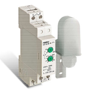 Сумеречный выключатель на DIN-рейке - 1|C 7053N - PERRY ELECTRIC